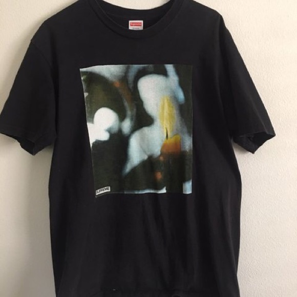 Large Supreme candle tee - Picture 2 of 2